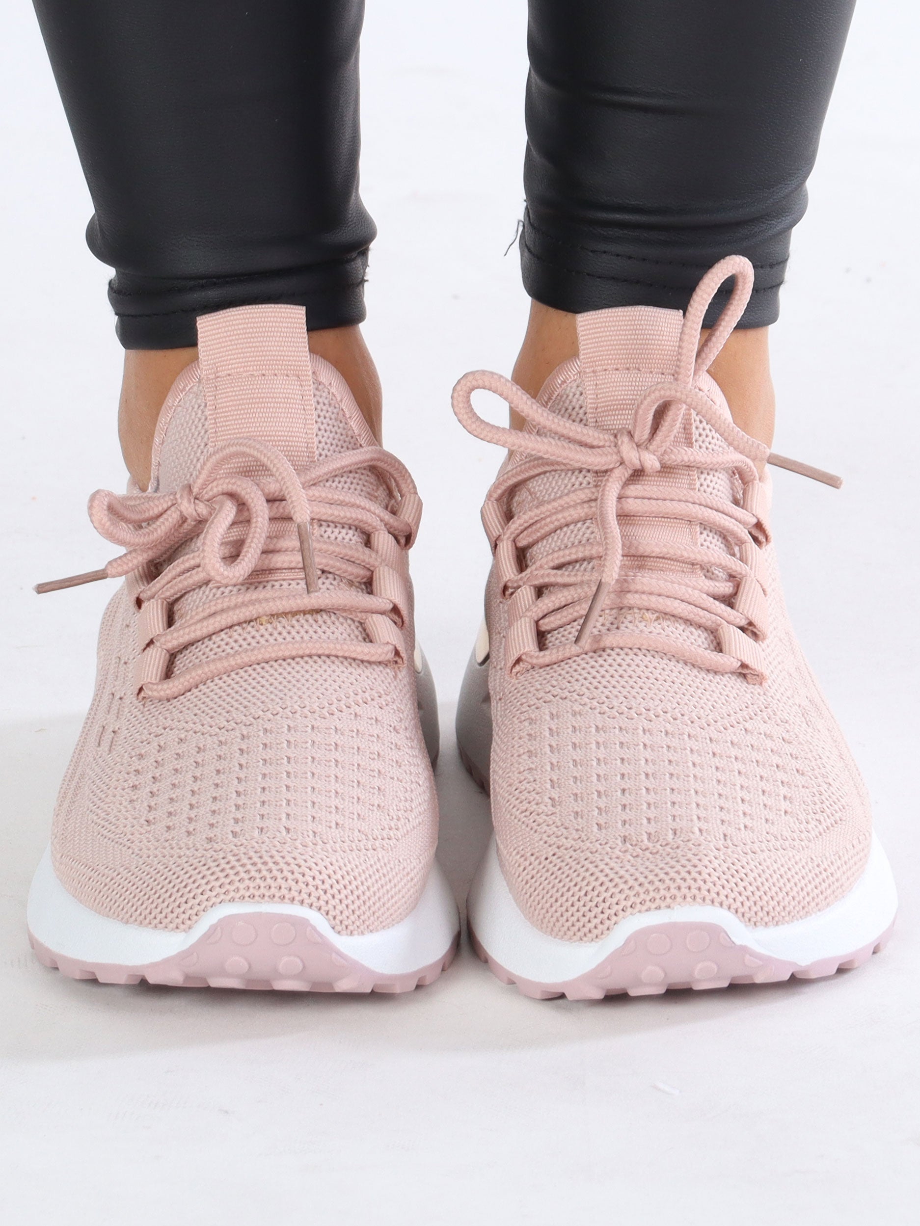 Arjana - Sock sneakers med vit sula